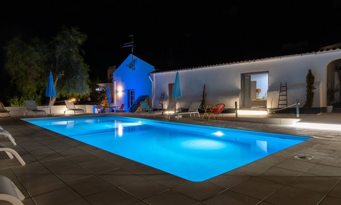Vimieiro Villa | 5 Star Villa Exclusively yours! 7 Bedrooms + pool 21 guests + Events/Barn Évora