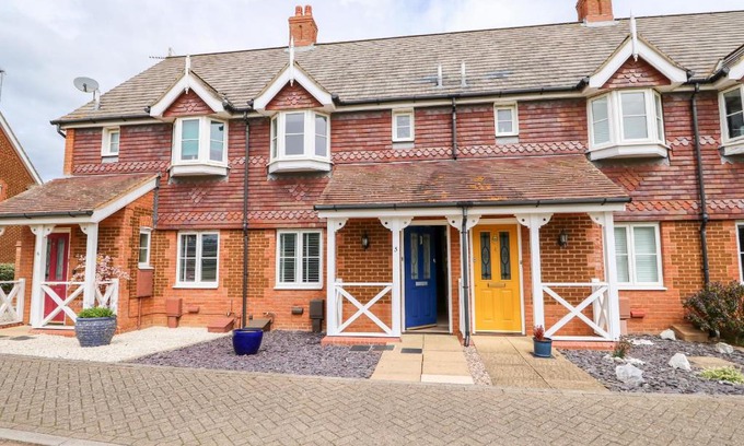 Hunstanton House | 5 Styleman Road