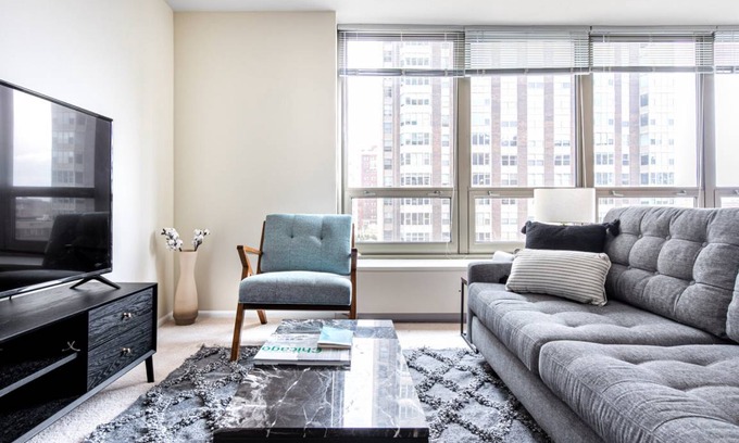 Lake View East Apartment | 50 m² Studio flat ∙ 1 bedroom ∙ 2 guests