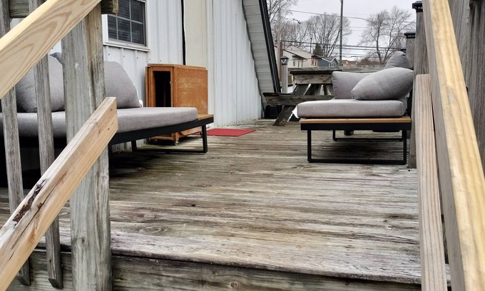 Lancaster Apartment | 50 Shades of Scarlet and Gray!
