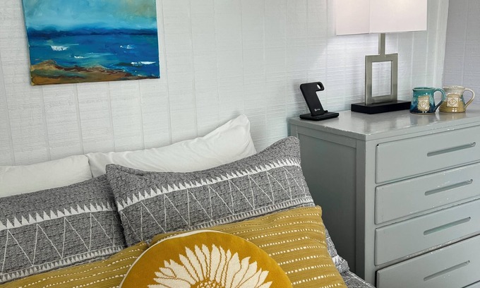 Avon Apartment | 500ft from Avon beach in an art gallery! Fish, kite board, surf & throw pottery