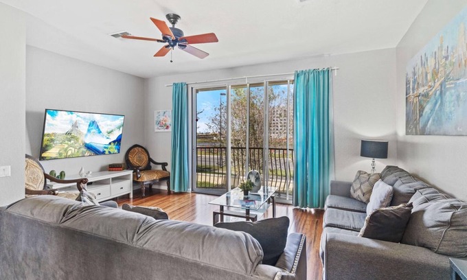 Florida Central Atlantic Coast House | 5026-11 Cozy Multi-Story 3-BD Condo at Vista Cay