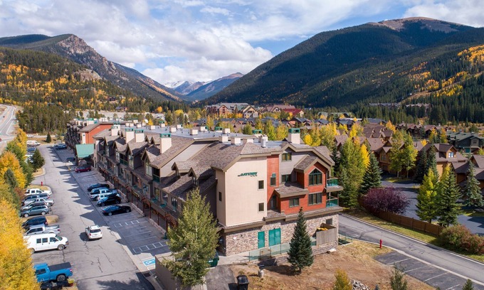 Mountain House Condo | 5087 Gateway Home by RedAwning