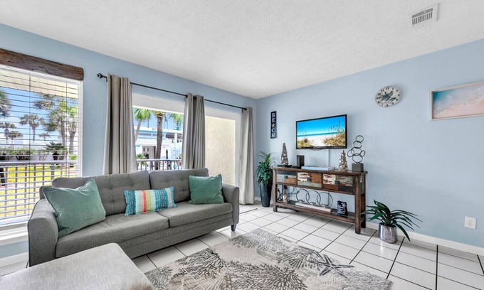 Biltmore Beach Condo | 🌟 50Ft from Beach Access- Pool View- Budget Friendly- 1BR Nautical Watch E-3🌟