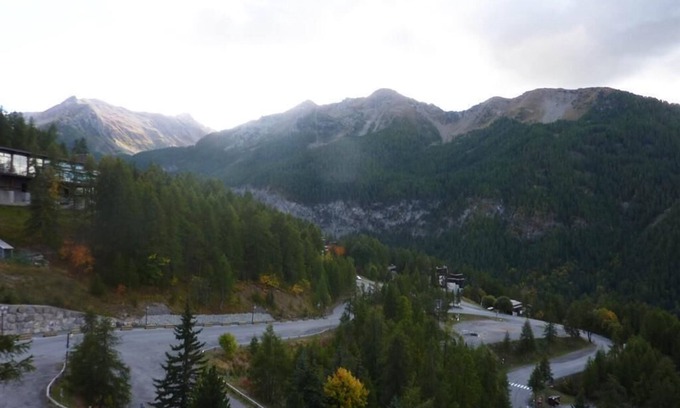 Les Orres Apartment | 50m from ski slopes, 3rd floor, balcony, tv, ski locker, 26m², Les Orres
