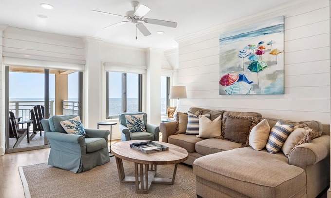 East Beach Condo | 5128 Windswept: Renovated 2BR Oceanfront Condo, Beach Gear/Bike Credit