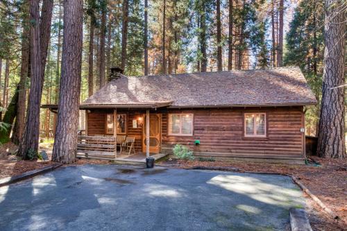 North Wawona House | 53 Creekside Cabin