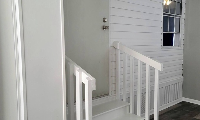 Waynesville Cottage | 55+ ID REQUIRED n30 days minimumnnnnnnnn