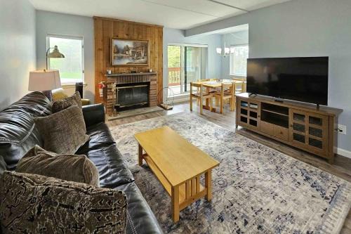 West Dover Apartment | 5A Mountain Village - Unit A