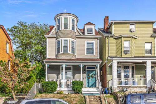 Pittsburgh House | 5BDRM Mt. Washington Beauty