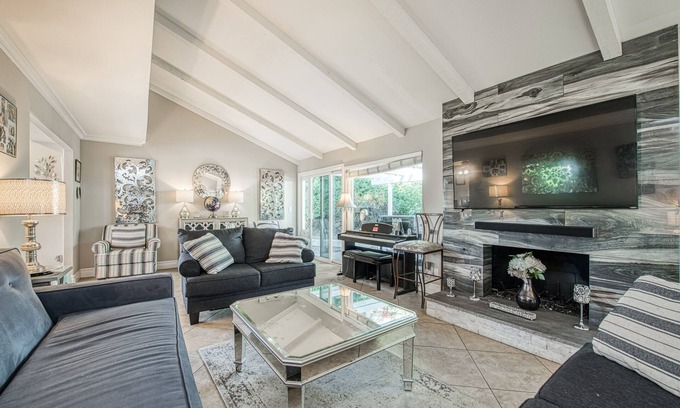 Mission Viejo House | 5BR-2BA Place, Pet Friendly, Pool & DiningTable, Pool-Lake Access, TVs all rooms