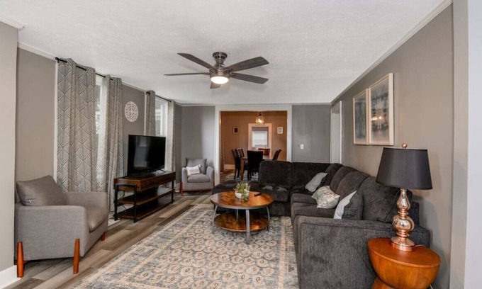 Sandusky House | 5BR Dream Vacation Near Cedar Point!
