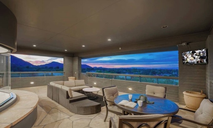 Turquoise Hills House | 5BR-Paradise Valley City Views