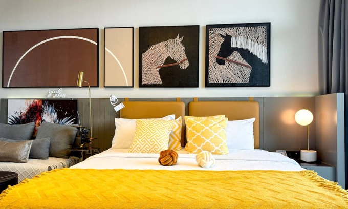 Za'abeel 2 Apartment | 5min to Dubai mall/Burj Khalifa with Canal View