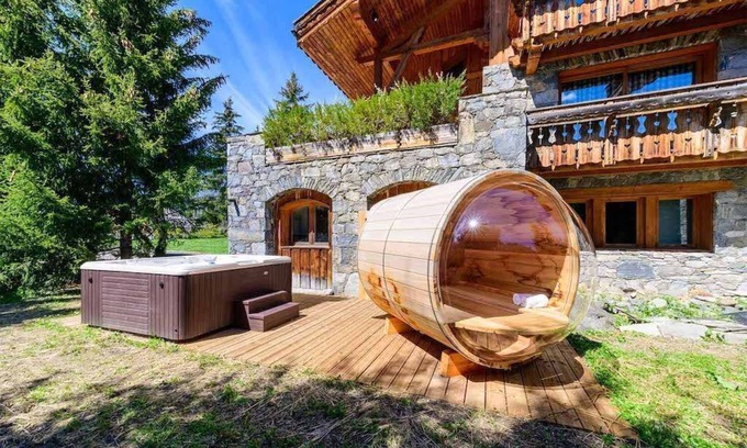 Meribel Village Ski Chalet | 5mn des Pistes | Chalet cozy + Sauna et Local Ski