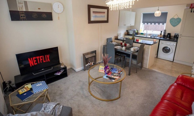 Sunderland Other | 5Star Serviced Homes- Contractor & Family Friendly, Free Wi-Fi & Parking