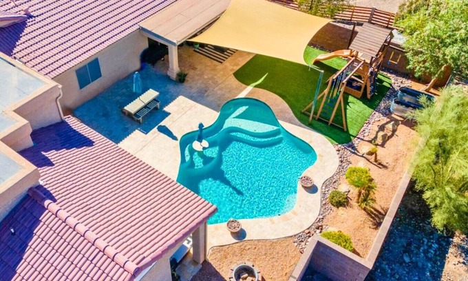 Lake Havasu City House | 6 BR | Pool | Playground | Sleeps 20 | Avalon Havasu