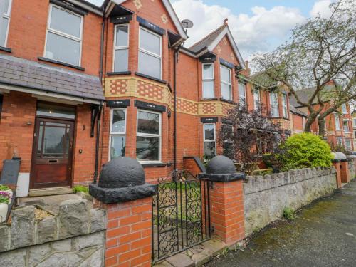 Colwyn Bay House | 6 Canning Road
