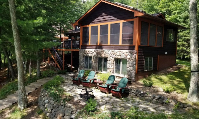 Hayward Cabin | 6 Miles to Downtown Hayward! Full Recreation 500 Acre Lake; Quintessential Cabin