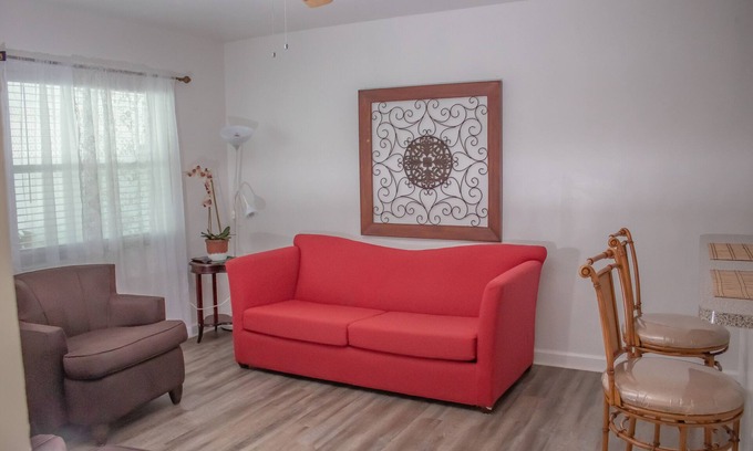 Allapattah House | 6 MINUTES AWAY FROM MIA!NEAR WYNWOOD!