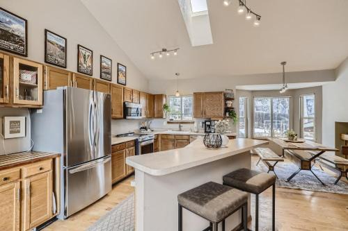 Ralston Valley House | 6022 Yank Ct