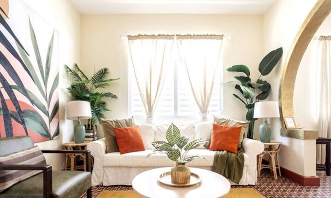 Miramar Villa | 610@Miramar- up to 40 people.