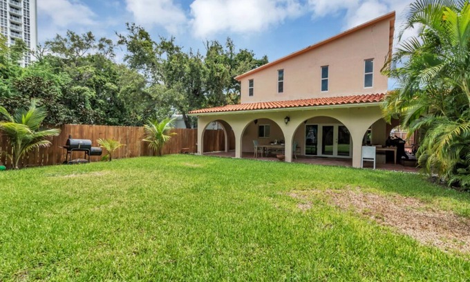 Brickell House | 64 · Family Villa in Heart of Brickell, 15min to SoBe! Change listing Preview listing