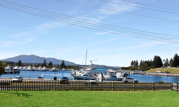 Bermagui House | 64 Lamont St - Pet Friendly