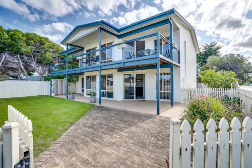 Goolwa South House | 69 Shepherd Ave Goolwa South - BYO Linen