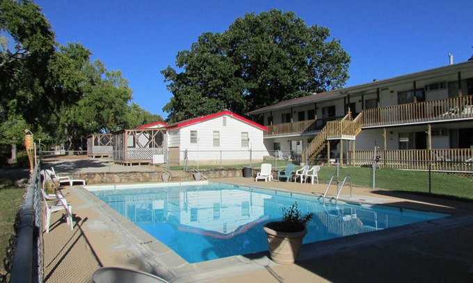 Indian Point House | 6bd Great Getaway For Large Groups & Reunions On Table Rock Lake 2mi From SDC!