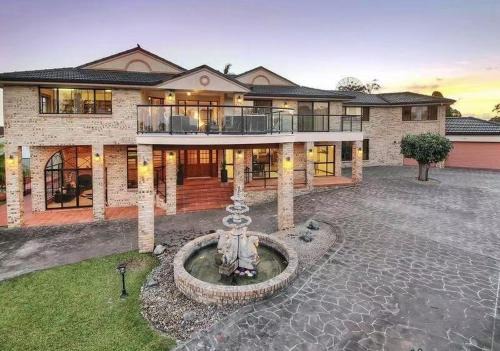 Macgregor House | 6bed Macgregor Home
