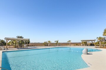 Beachwalk Condo | 6D Mickey's Alley in Harbor Island