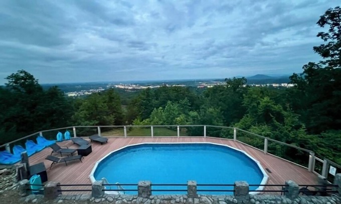 Pigeon Forge House | 7 Bedroom w/Heated Pool Overlooking Pigeon Forge!