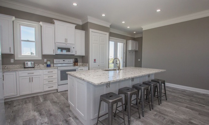Fort Morgan House | 7 BR, sleeps 26! Awesome views!