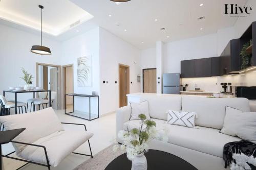 Jebel Ali Apartment | 7 By Aurora 302
