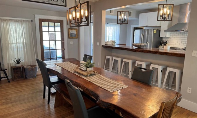 Jackson Other | 7 Meserve · "The Jackson House", Great Location, Hot Tub, View
