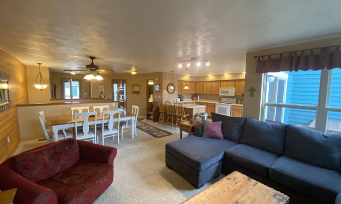 Seven Springs Condo | 7 Springs Condo Immaculate~Perfect For Family SLEEPS 9