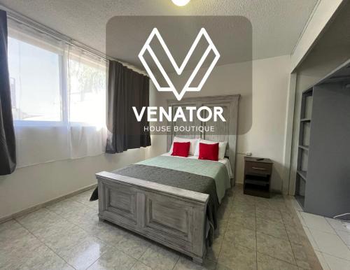 Leon Apartment | 7 VENATOR House Boutique