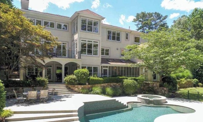 Flowery Branch House | 7000 sf: 5 king/1 queen/7 single beds, heated pool/spa, designer furnishings
