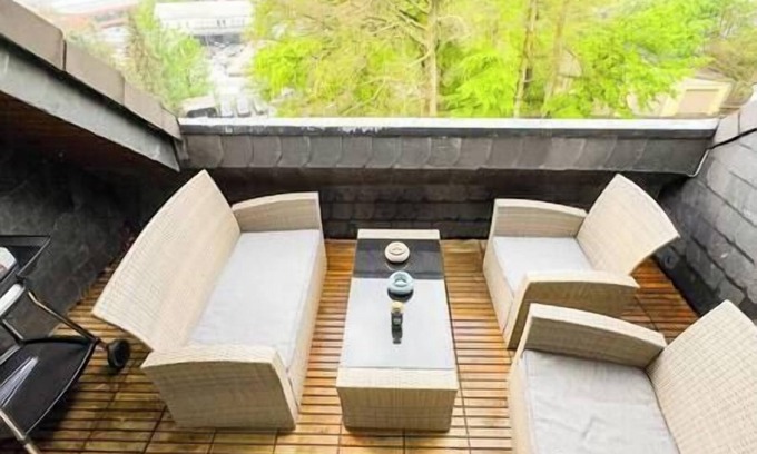 Gemarkung Nachstebreck Apartment | #711 Luxury Loft with Balcony & Grill