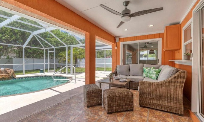 Englewood East House | 7483 Ebro