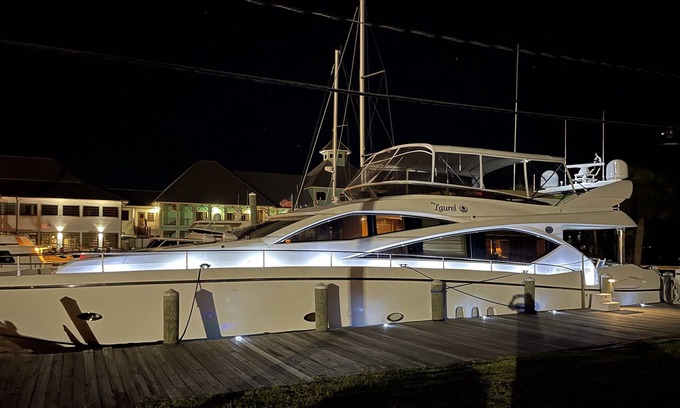 Panama City Boat Rental | 76 ft. Luxury yacht in Panama City FL - Live the life you've dreamed!