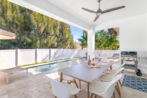 Naples Park Apartment | 767 NEW! World Class Luxury Home w Heated Saltwater Pool