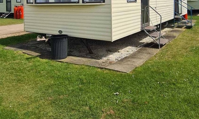 Ingoldmells Ski Chalet | 8 Birth Caravan based on Coral Beach, Ingoldmells