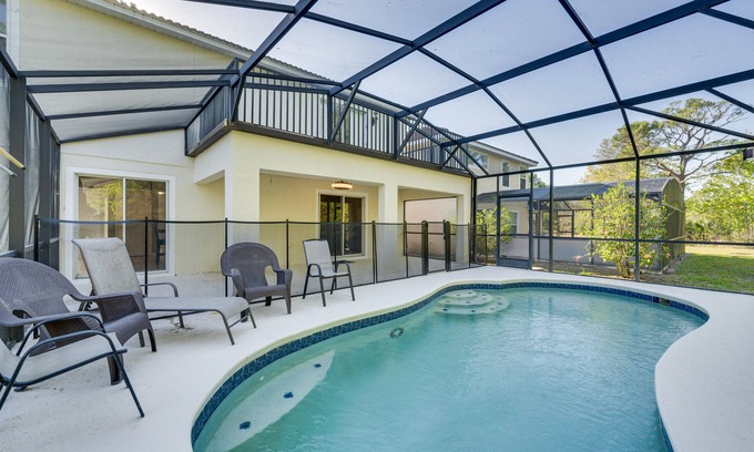 Lake Wilson Preserve House | 8 Mi to Disney: Family Home w/Screened Lanai!