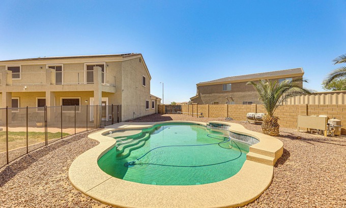 Casa Grande House | 8 Mi to Dtwn Casa Grande: Poolside Paradise!