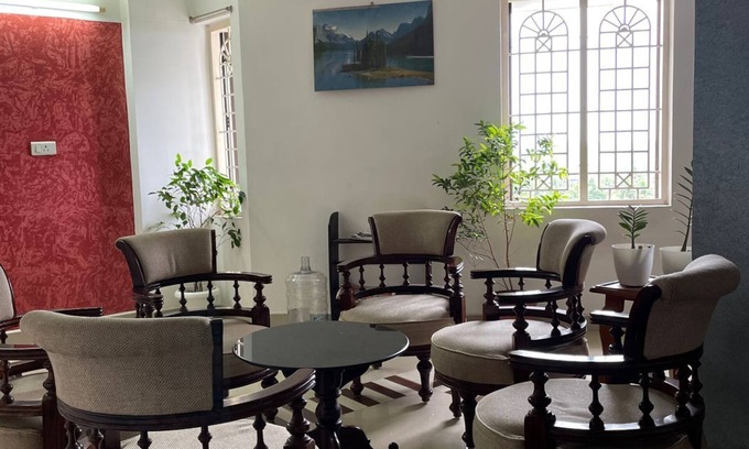 Thiruvananthapuram Apartment | 8 min walkable distance from museum, zoo and kanakakunnu palacenPrime location