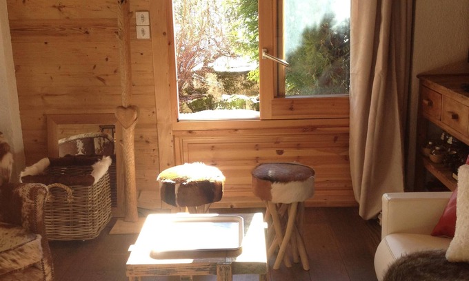 La Clusaz Apartment | 8 people, heart of the village, 100m from the slopes, single storey south terrace, wifi