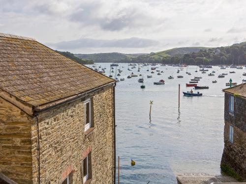 Salcombe House | 8b Fore Street