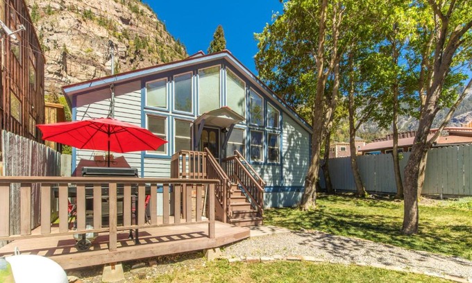 Ouray House | 952 Main Street